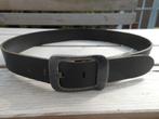 Zwart/bruine leren riem met een donkerkleurige gesp, 80 tot 90 cm, 3 tot 5 cm, Verzenden, Echt leder