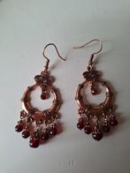 Vintage Oorbellen met Rode Kralen, Sieraden, Tassen en Uiterlijk, Oorbellen, Overige materialen, Ophalen of Verzenden, Rood, Met strass