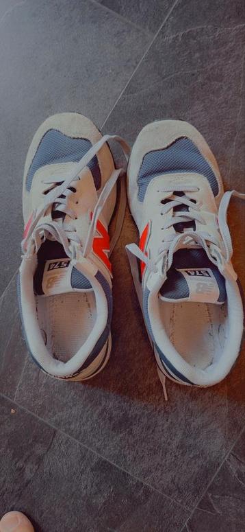 New Balance 574 beschikbaar voor biedingen