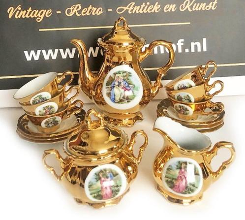 22 Karat gold Bavaria Waldershof mokka servies compleet -, Antiek en Kunst, Antiek | Servies compleet, Ophalen of Verzenden