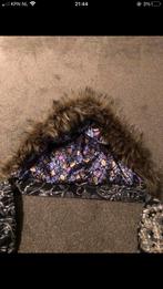 Daite Capuchon, Kleding | Dames, Mutsen, Sjaals en Handschoenen, Ophalen, Zo goed als nieuw, Sjaal
