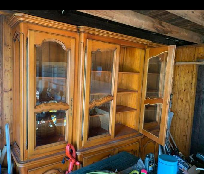 Houten buffetkast met glazen deuren, Huis en Inrichting, Kasten | Buffetkasten, Gebruikt, 200 cm of meer, 200 cm of meer, 50 tot 75 cm