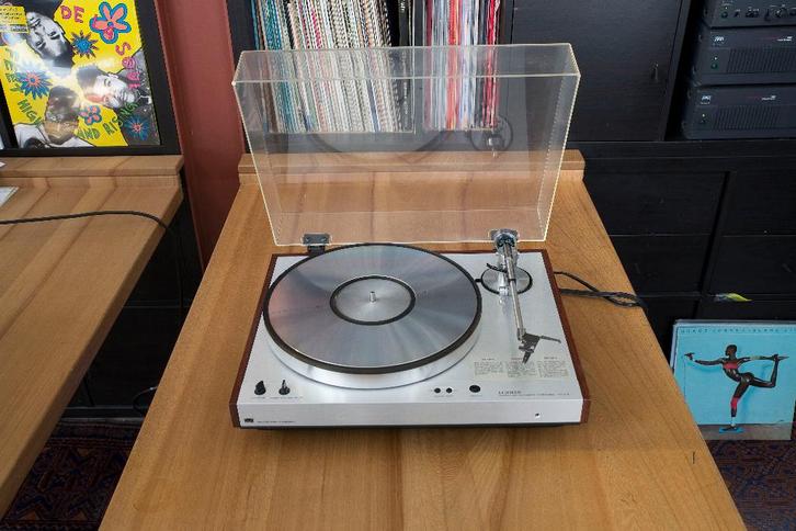 Zeer zeldzame Luxman PD 375 platenspeler met vacuum platter, Audio, Tv en Foto, Platenspelers, Zo goed als nieuw, Platenspeler