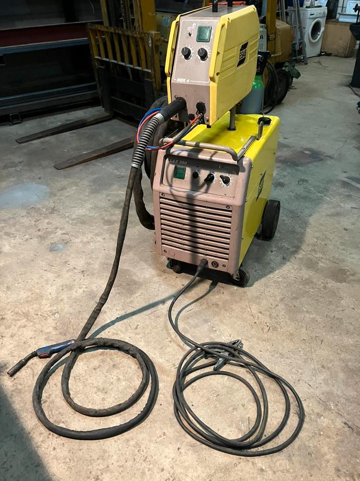 Esab LAX 380 watergekoeld, Doe-het-zelf en Verbouw, Gereedschap | Lasapparaten, Zo goed als nieuw, Co2, 250 ampère of meer, Ophalen