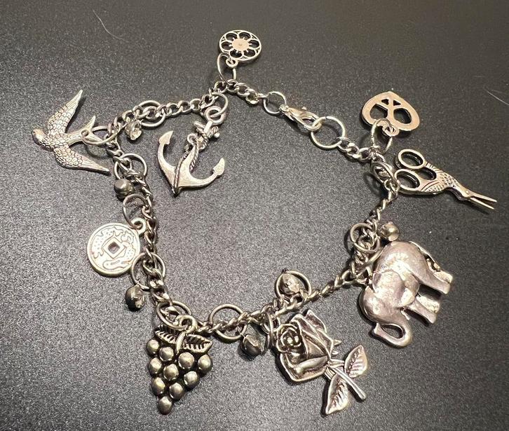 Kado tip! zilverkleurige bedelarmband kind of volwassenen, Sieraden, Tassen en Uiterlijk, Armbanden, Zo goed als nieuw, Overige materialen