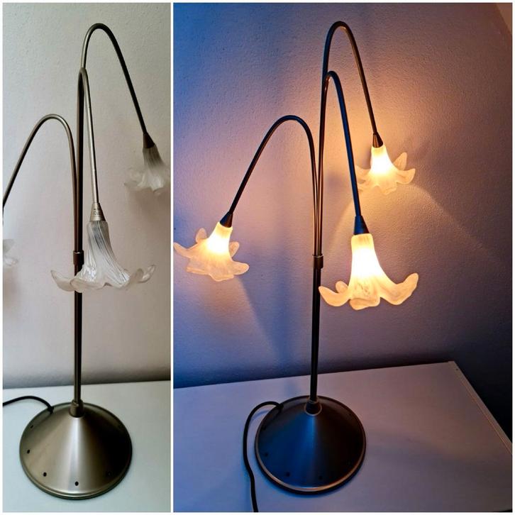 Glazen bloemen tafellamp sfeerlamp met dimmer uniek mooi, Huis en Inrichting, Lampen | Tafellampen, Zo goed als nieuw, Minder dan 50 cm