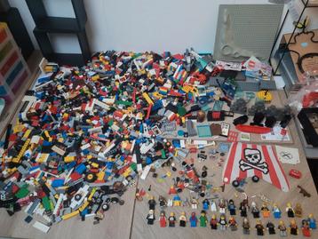 Vintage lego beschikbaar voor biedingen