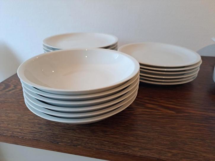 Vintage midcentury Artzberg servies en koffie thee kopjes, Huis en Inrichting, Keuken | Servies, Gebruikt, Overige typen, Effen