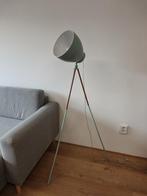 Stijlvolle Staande Lamp, Huis en Inrichting, Lampen | Vloerlampen, Ophalen, Zo goed als nieuw, Metaal, Modern