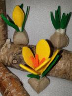 Lente seizoenstafel voorjaar 3 krokus bolletjes wolvilt, Hobby en Vrije tijd, Vilt, Ophalen of Verzenden, Nieuw, Figuurtje(s)