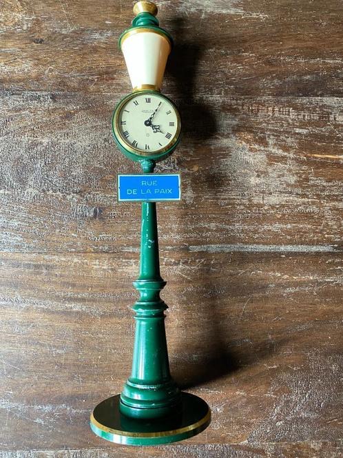 uurwerkje Jaeger lecoultre vorm lantaarnpaal Swiss made, Antiek en Kunst, Antiek | Klokken, Ophalen of Verzenden