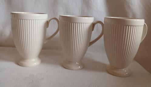 Wedgwood Windsor 3 x  mok op voet, Huis en Inrichting, Keuken | Servies, Zo goed als nieuw, Kop(pen) en/of Schotel(s), Wedgwood