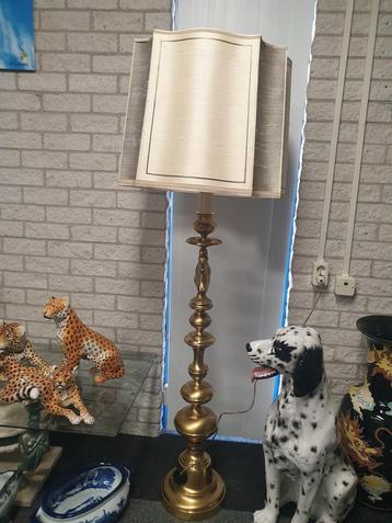 Vintage Hollywood Regency Lamp beschikbaar voor biedingen