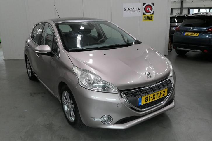 PEUGEOT 208 1.2 VTi 82PK 5D Allure, Auto's, Peugeot, Bedrijf, Te koop, ABS, Airbags, Airconditioning, Bluetooth, Boordcomputer
