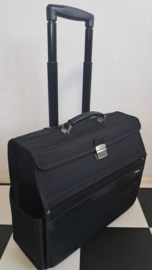 Capiz Luxury Business cabinekoffer
Handbagage Reiskoffer, Sieraden, Tassen en Uiterlijk, Koffers, Zo goed als nieuw, Ophalen of Verzenden
