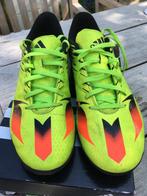 Adidas kunstgras voetbalschoen maat 41 1/3, Overige kleuren, Sportschoenen, Ophalen of Verzenden, Zo goed als nieuw