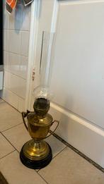 Antiek petroleum lamp, Ophalen of Verzenden