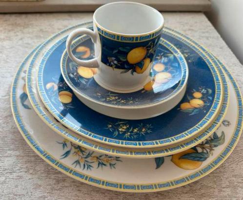 Ongebruikte set wedgewood Citrons, Verzamelen, Porselein, Kristal en Bestek, Zo goed als nieuw, Kop en/of schotel, Ophalen of Verzenden