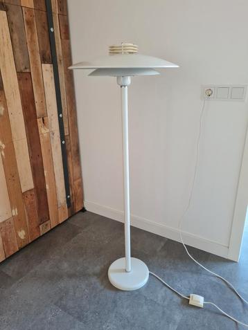 Belid G935 staande schalenlamp / vloerlamp  beschikbaar voor biedingen