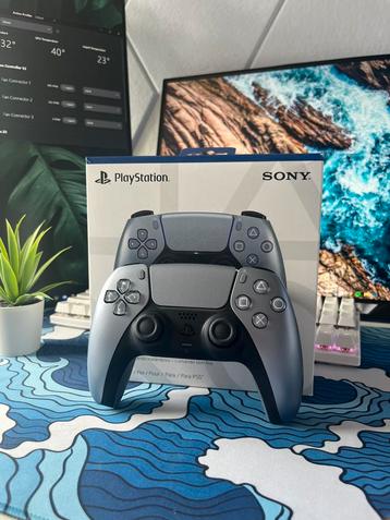 PS5 Controller Sterling Silver (new)