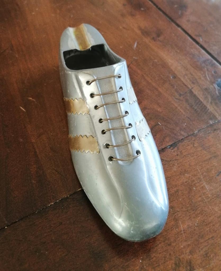 Tinnen messing asbakje in de vorm van een voetbalschoen., Antiek en Kunst, Ophalen of Verzenden