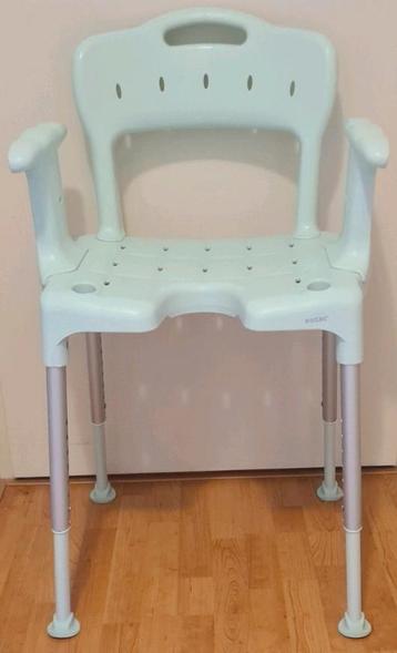 Etac Swift douchestoel. ZGAN! beschikbaar voor biedingen