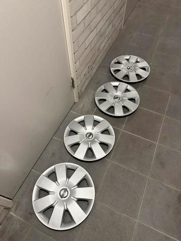 Origineel set wieldoppen Nissan 15” 403159U00A beschikbaar voor biedingen
