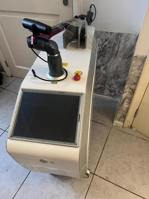 Q-switched ND:Yag Laser Machine 1064nm 532nm EXQ-Lase, Sieraden, Tassen en Uiterlijk, Uiterlijk | Gezichtsverzorging, Zo goed als nieuw