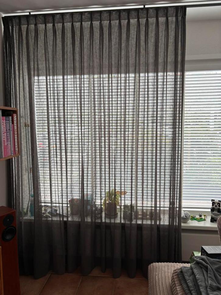 Antraciet kleurige inbetweens gordijnen, Huis en Inrichting, Stoffering | Gordijnen en Lamellen, Zo goed als nieuw, 200 cm of meer