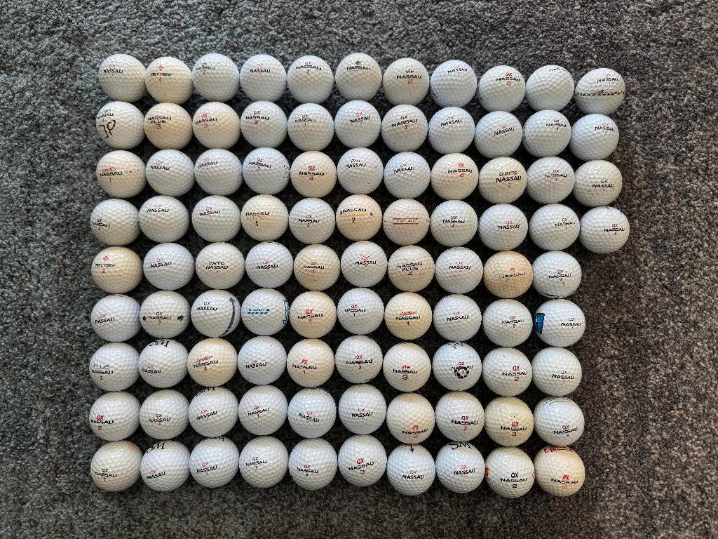 94 gebruikte golfballen Nassau, Ophalen, Gebruikt, Bal(len), Overige merken