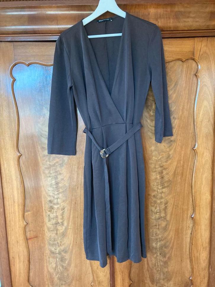Warm donkerbruine Expresso jurk L, Kleding | Dames, Jumpsuits, Zo goed als nieuw, Maat 42/44 (L), Bruin, Ophalen of Verzenden