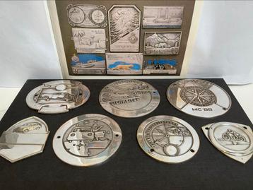 Plaquettes van puzzle ritten ca 1950 beschikbaar voor biedingen