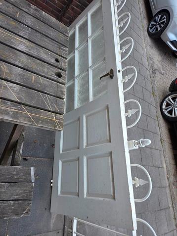 mooie houten deur 83x208 beschikbaar voor biedingen