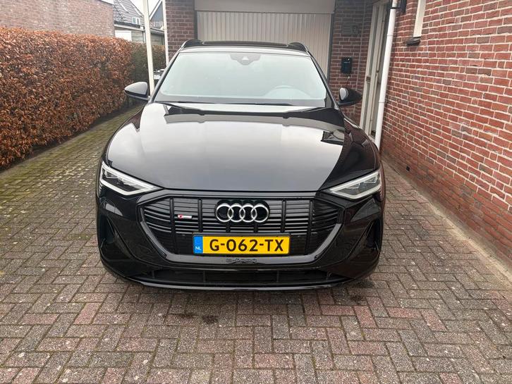 Audi e-tron 50 Quattro 313pk 2019 Zwart S-Line, Auto's, Audi, Particulier, e-tron, 4x4, ABS, Adaptive Cruise Control, Airbags