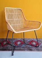 Rieten Stoel met zwart Metalen Poten, kuipstoel, stoeltje, Gebruikt, Bruin, Vintage, Vintage