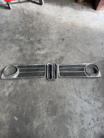 Bmw e10 2002 gril  beschikbaar voor biedingen