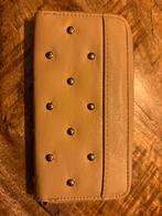 Nieuwe beige portemonnee met studs, Ophalen of Verzenden, Nieuw, Beige, Met knipsluiting