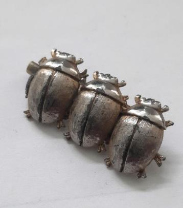 Broche met drie zilveren kevers, torren op een rijtje 925 beschikbaar voor biedingen