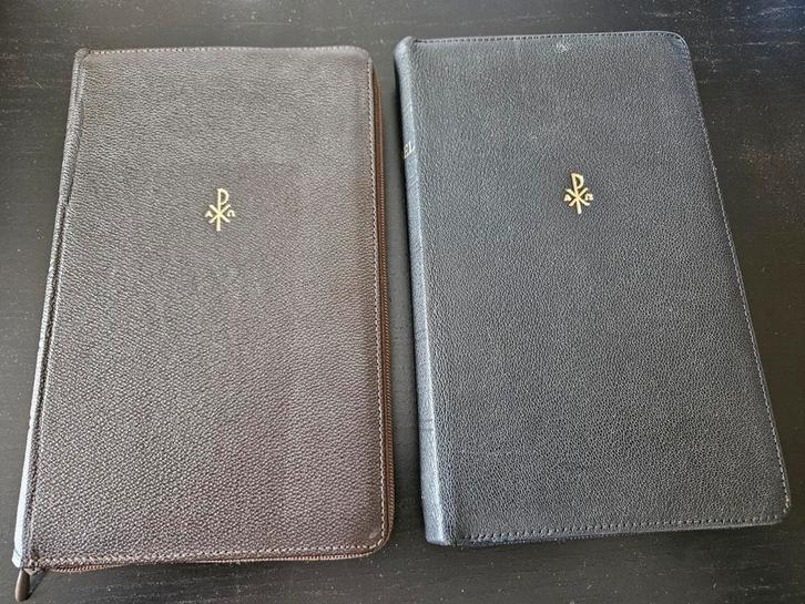 2 Bijbels NBG Vertaling - Nieuwstaat, Antiek en Kunst, Antiek | Boeken en Bijbels, Ophalen of Verzenden