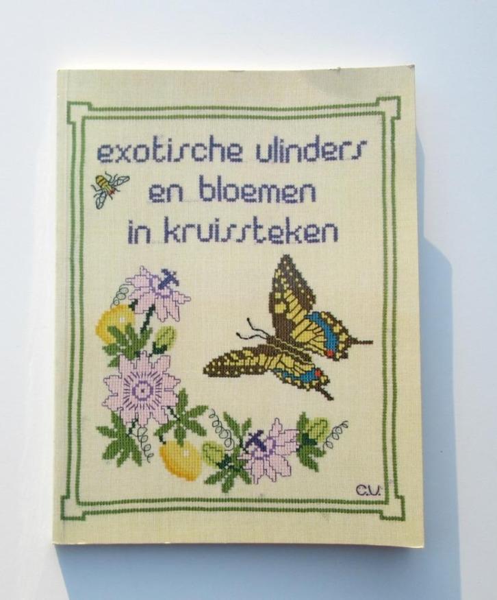Borduren M4655: Exotische vlinders en bloemen in kruissteek, Boeken, Hobby en Vrije tijd, Zo goed als nieuw, Borduren en Naaien