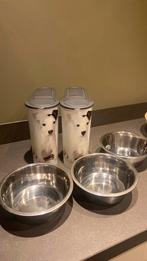 Bewaarboxen hondenvoer / drinkbakken hond, Ophalen of Verzenden