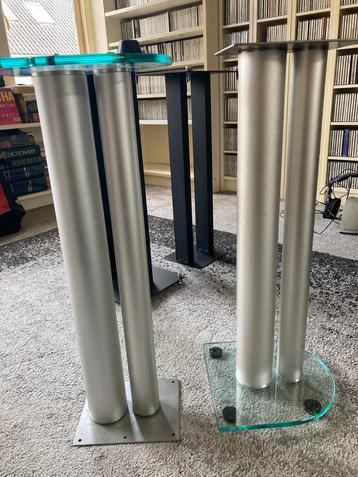 2 sets audio standaard beschikbaar voor biedingen