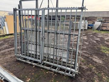 Gegalvaniseerde dubbele poort beschikbaar voor biedingen
