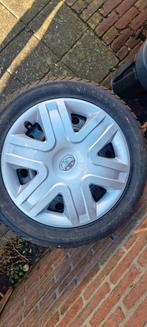 Toyota Prius 2 - Winterbanden met Velgen & Wieldoppen, Auto diversen, Wieldoppen, Ophalen of Verzenden, Gebruikt