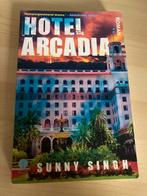 Hotel Arcadia - Sunny Singh (Roman), Ophalen of Verzenden, Zo goed als nieuw, Nederland