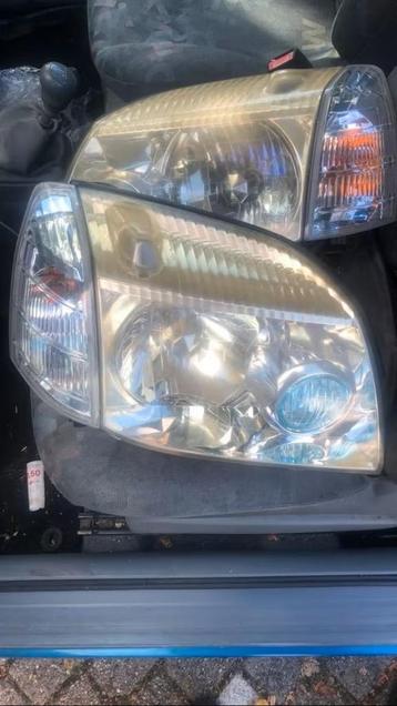 Koplampen met knipperlichten x-trail beschikbaar voor biedingen