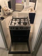Gasfornuis met oven grijs zwart glas merk Koenic, Witgoed en Apparatuur, Fornuizen, Gebruikt, Hete lucht, Energieklasse A of zuiniger