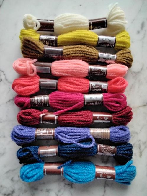 DMC borduurwol 100% wol voor borduren, Hobby en Vrije tijd, Borduren en Borduurmachines, Zo goed als nieuw, Borduurgaren of Zijde