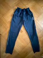 Reece trainingspak- Navy- Maat 164 , hockey: AMVJ, Sport en Fitness, Hockey, Ophalen, Zo goed als nieuw