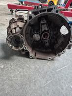Gebruikte versnellingsbak vw Caddy tdi 1.6 bouwjaar 2012, Ophalen of Verzenden, Gebruikt, Universele onderdelen